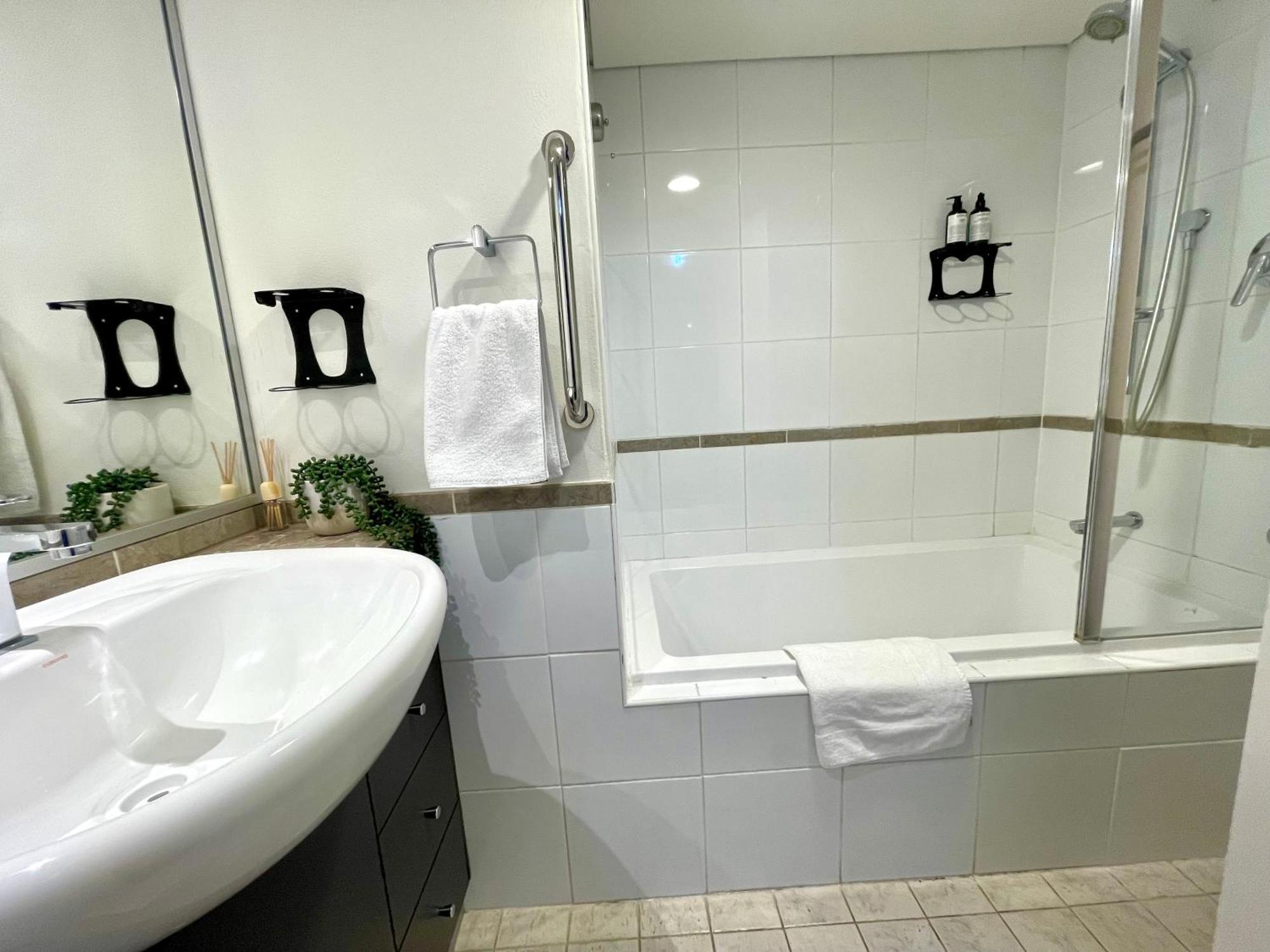 Getaway 1 Bdrm 2 Bathrms Sleeps 4